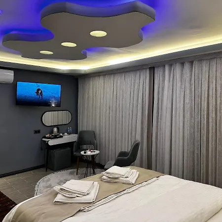 Blue Moonrise Отель 5*