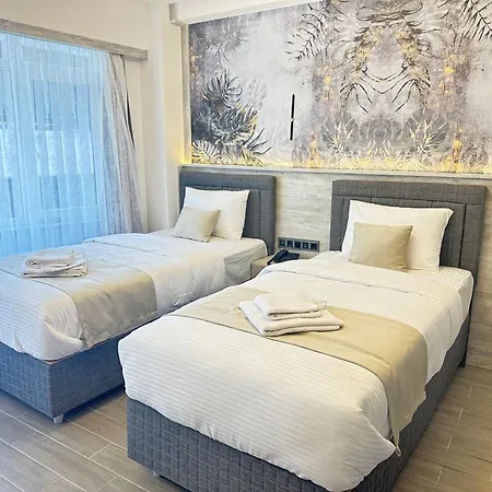 Blue Moonrise Κωνσταντινούπολη