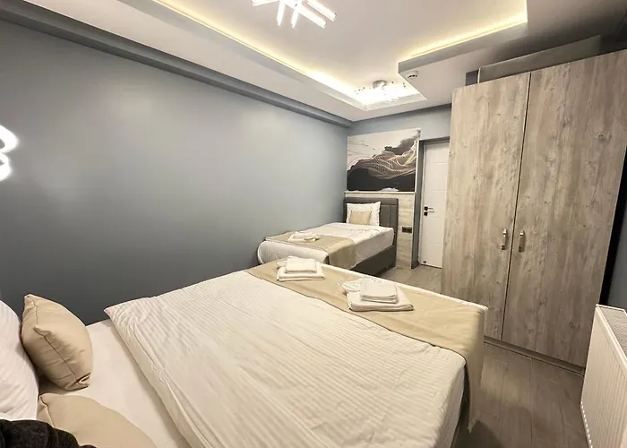 Blue Moonrise イスタンブール