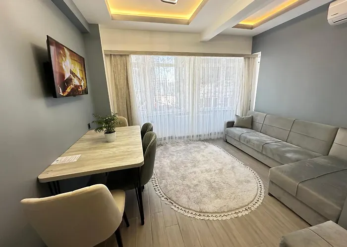 Blue Moonrise イスタンブール