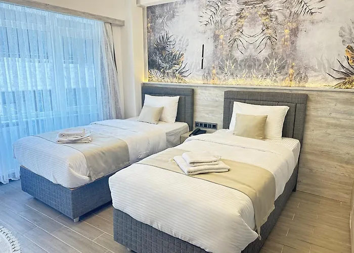 Blue Moonrise イスタンブール