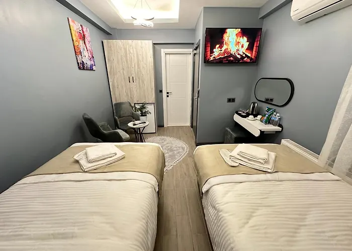 Blue Moonrise イスタンブール